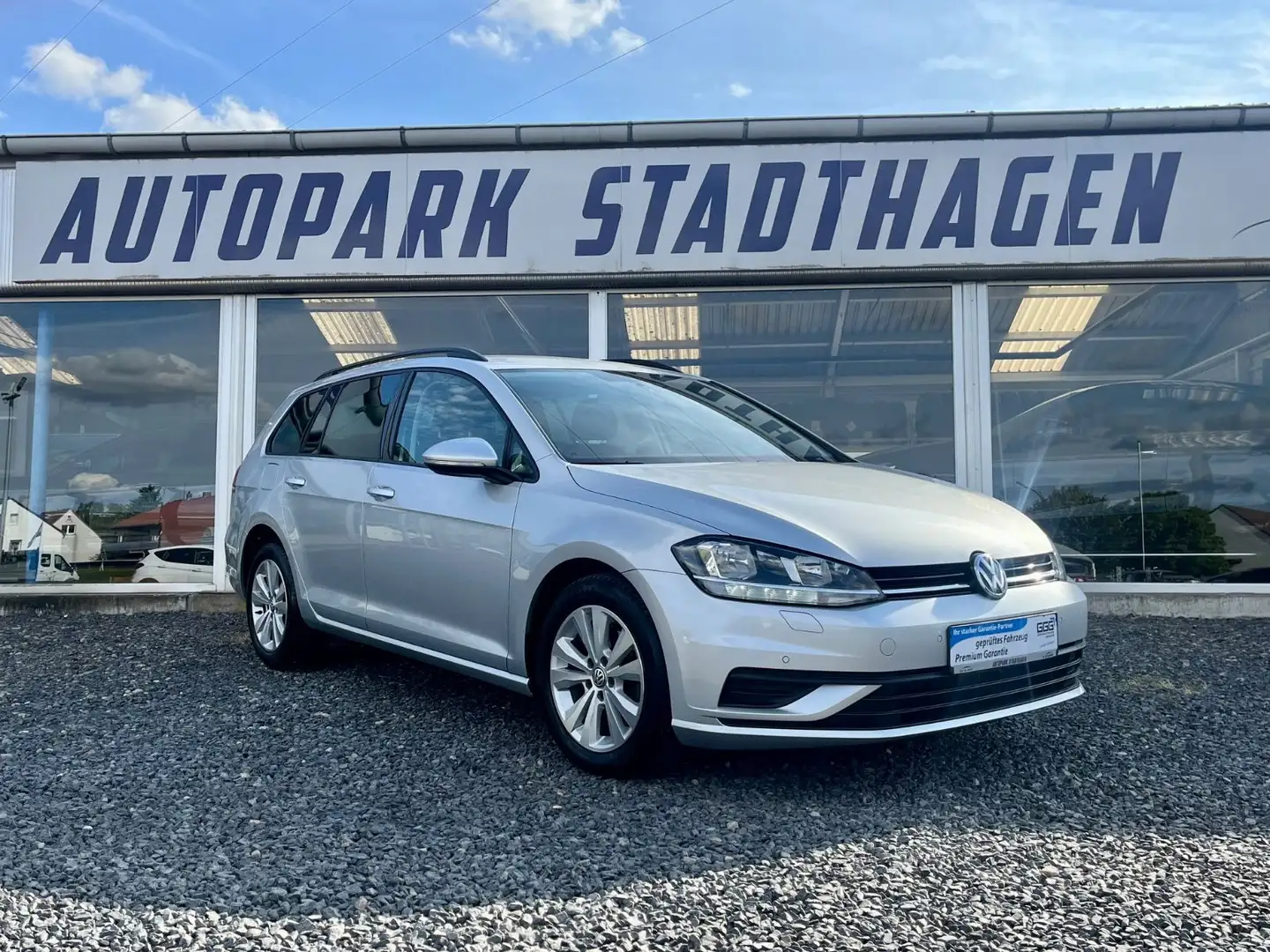 Volkswagen Golf VII Variant 1.6 TDI NAVI/SITZHEIZUNG/TEMPOM Silber - 1