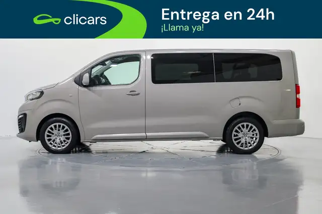 Peugeot Traveller view 8