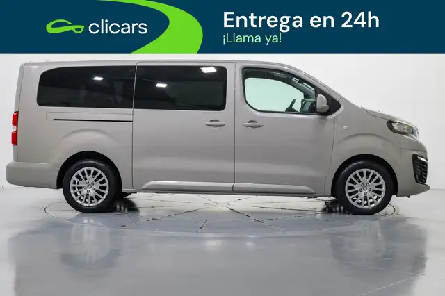 Peugeot Traveller view 7