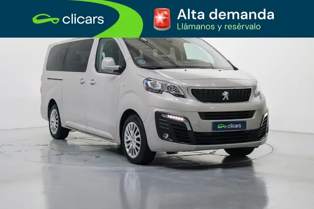 Peugeot Traveller view 3