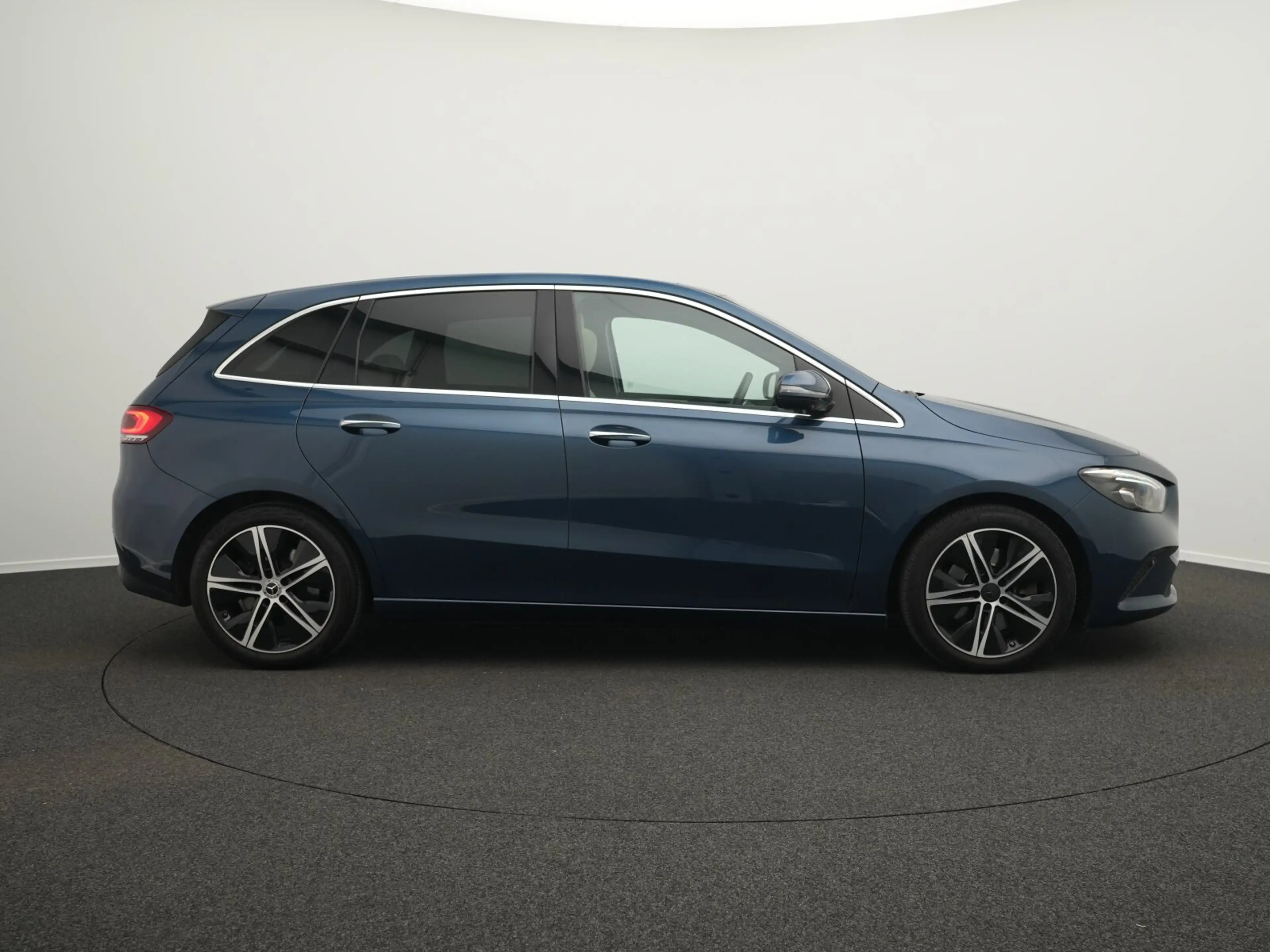Mercedes-Benz B 250 B 250 4MATIC  Progressive Navi/Pano.-Dach/Autom. — photo 5