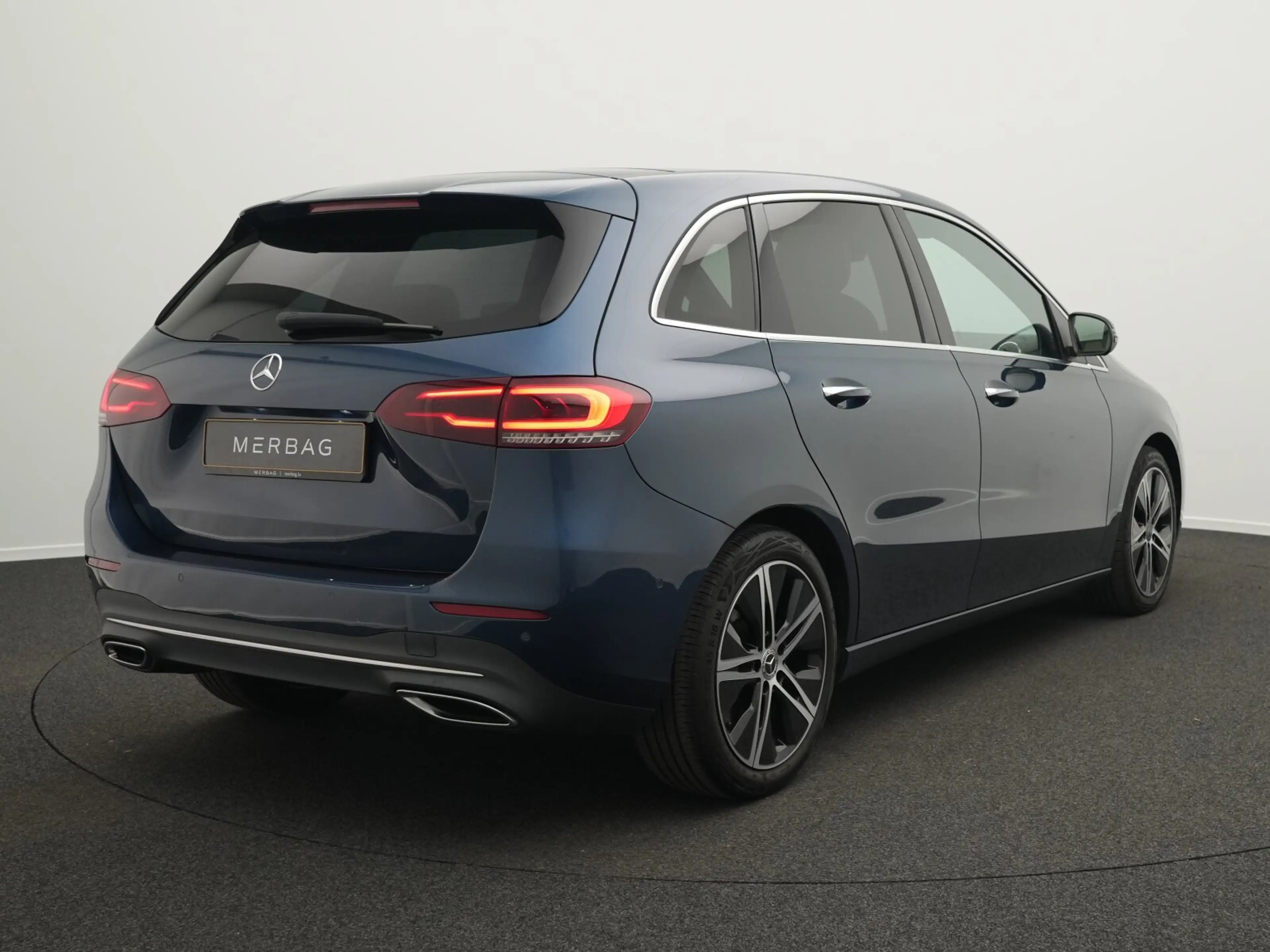 Mercedes-Benz B 250 B 250 4MATIC  Progressive Navi/Pano.-Dach/Autom. — photo 3