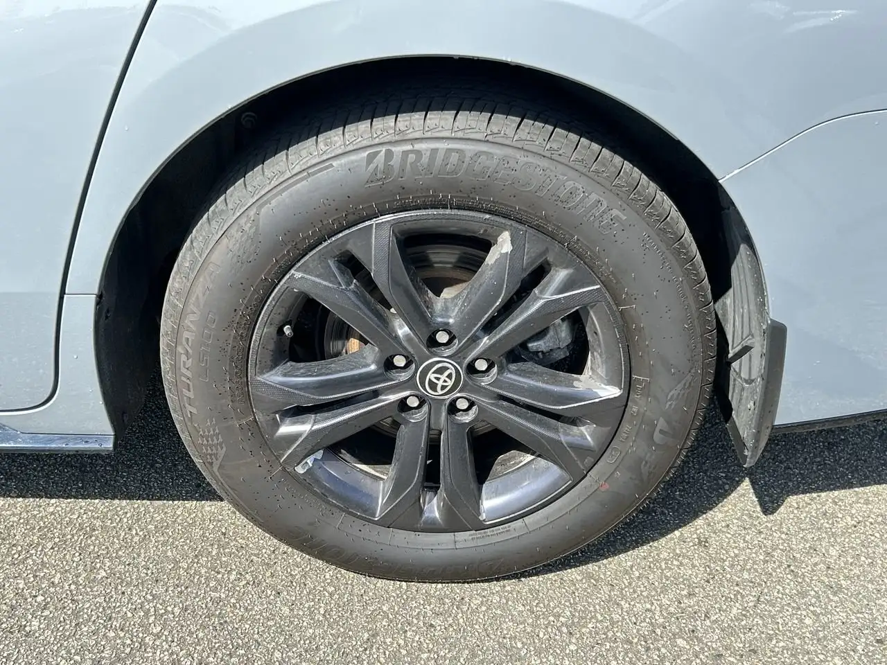 Toyota Sienna снимка Toyota Sienna