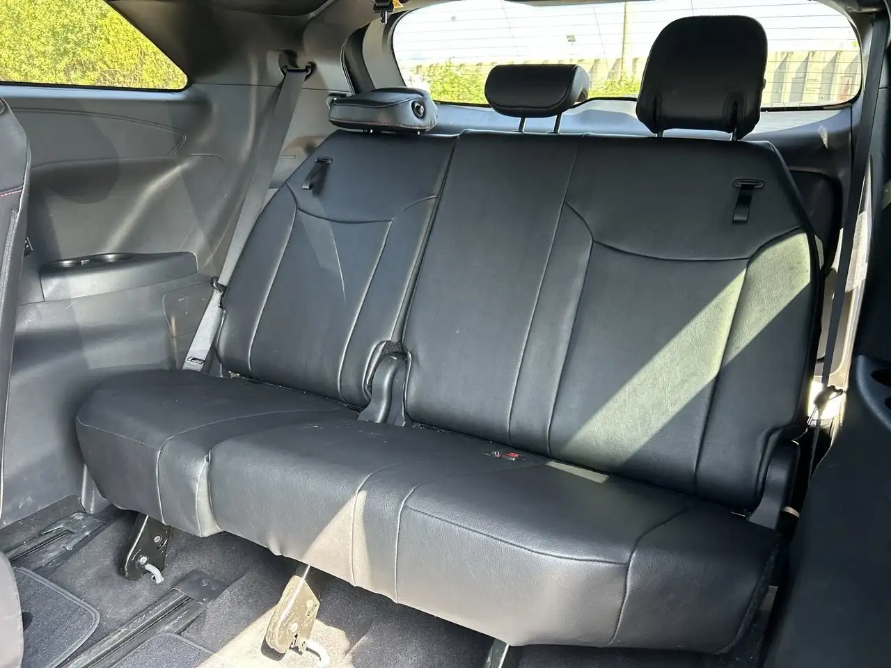 Toyota Sienna снимка Toyota Sienna