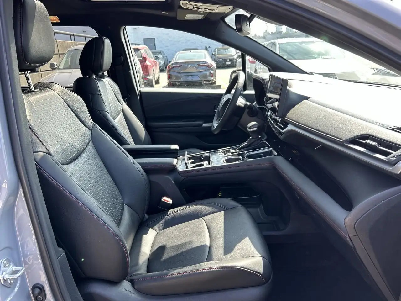 Toyota Sienna снимка Toyota Sienna