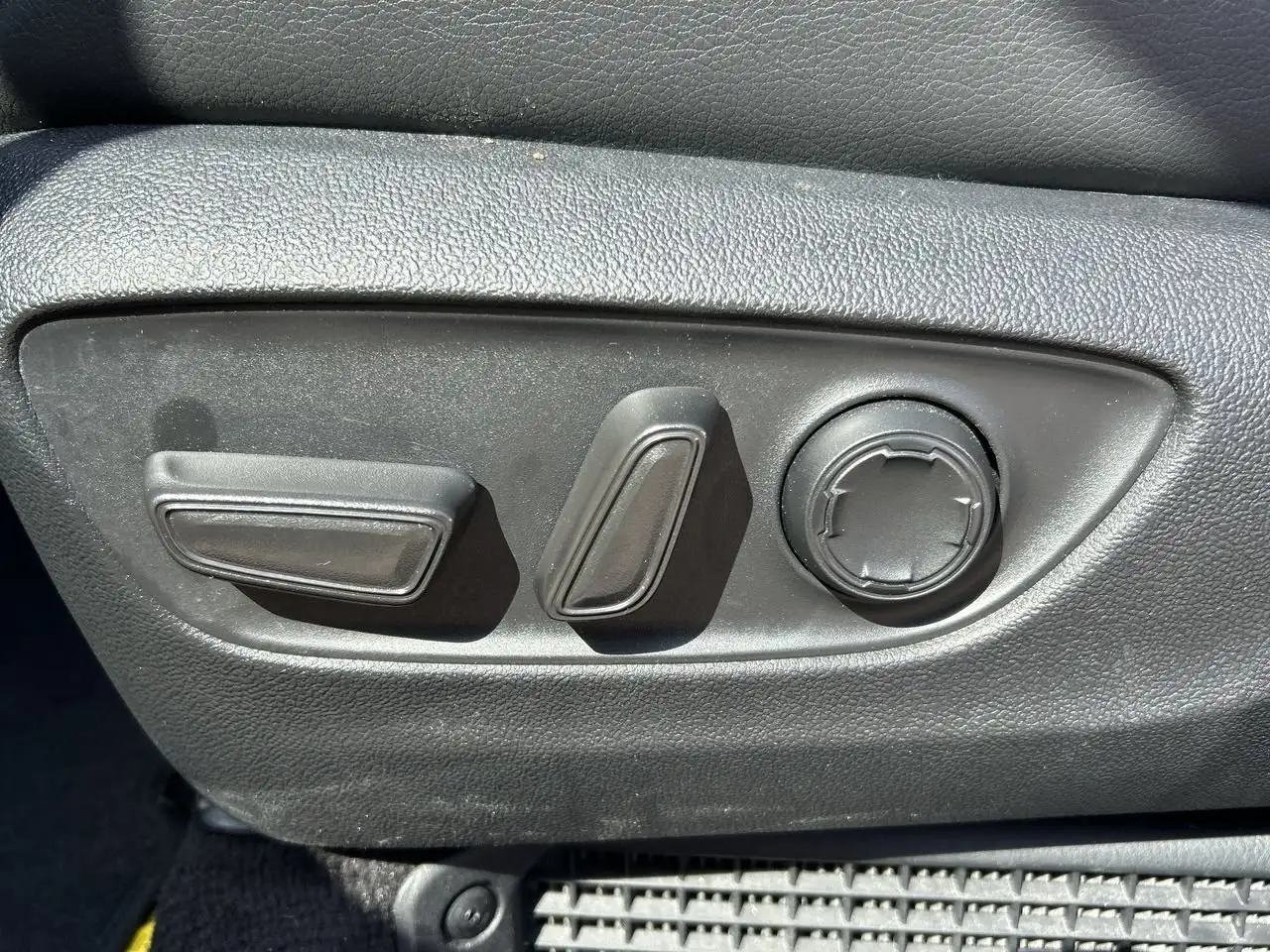 Toyota Sienna снимка Toyota Sienna