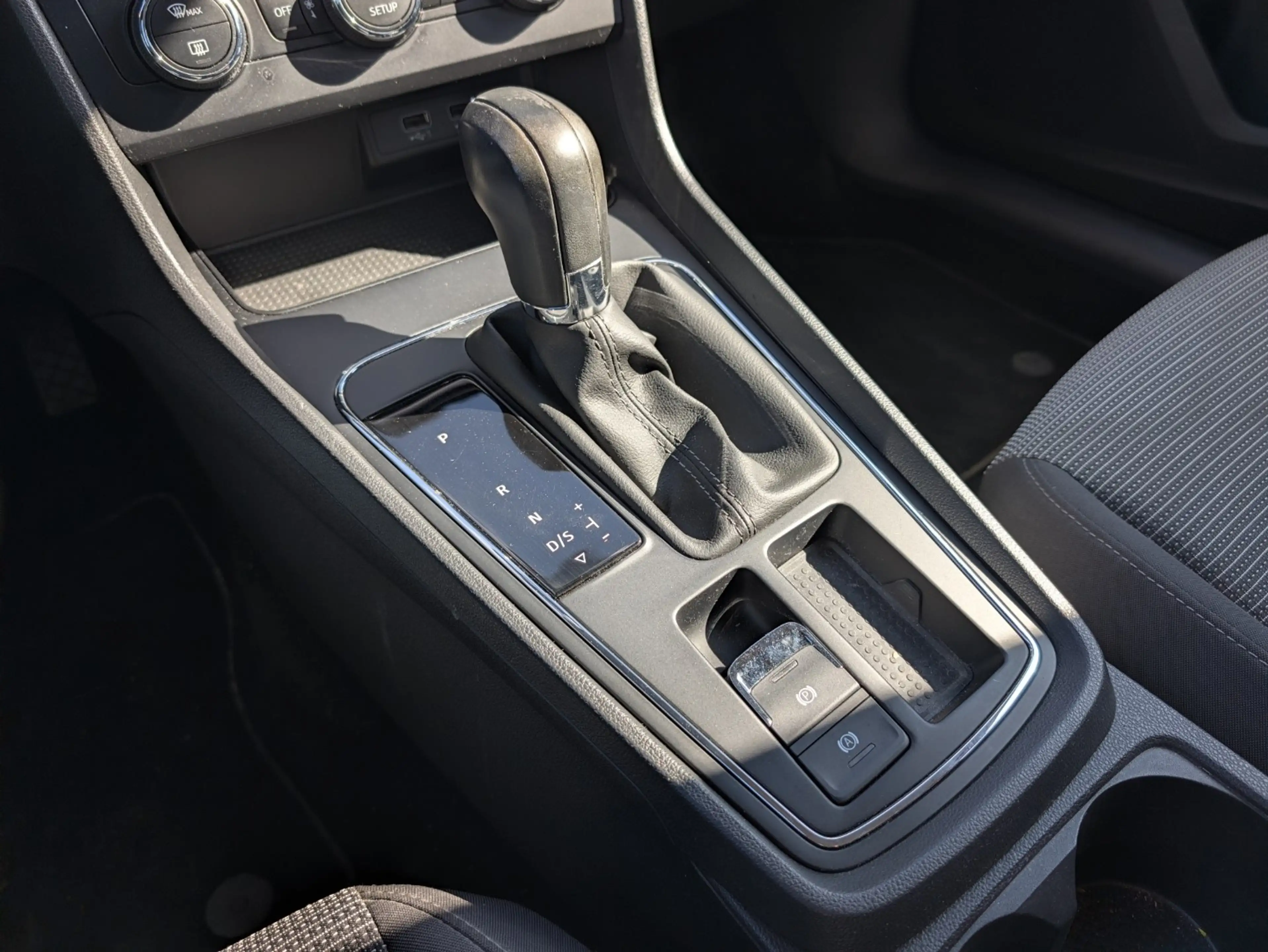 SEAT Leon 1.5 TSI 150PK | Trekhaak | Camera | ACC | Stoelver — photo 9