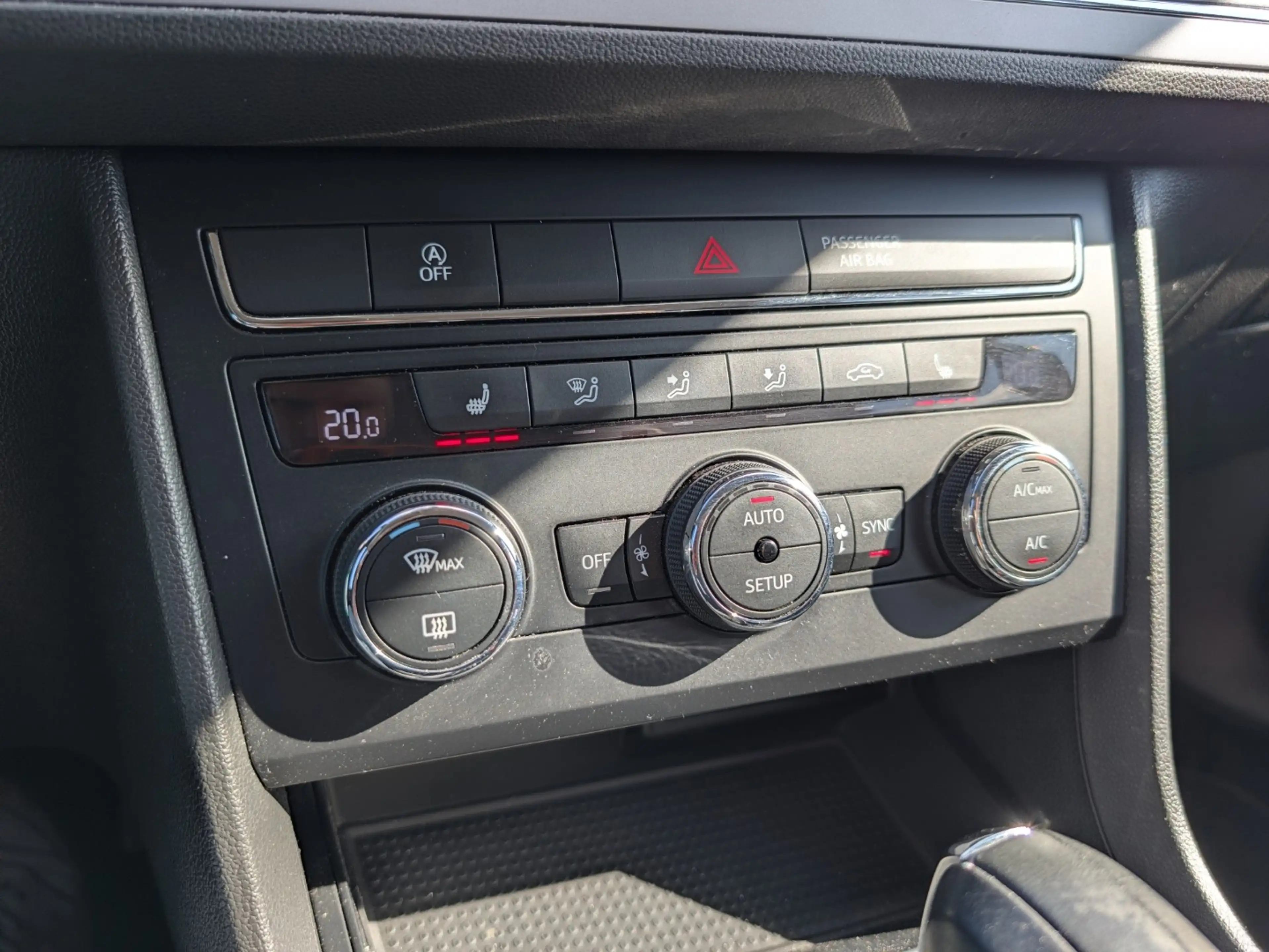 SEAT Leon 1.5 TSI 150PK | Trekhaak | Camera | ACC | Stoelver — photo 8
