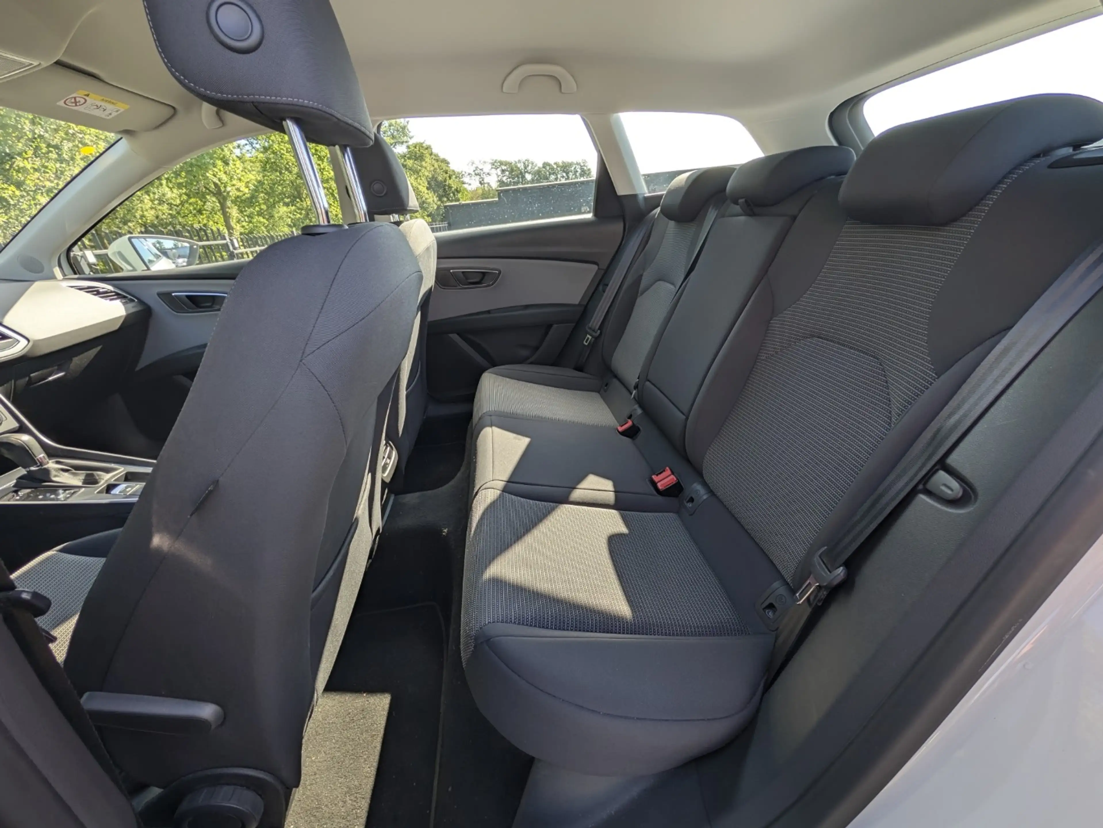 SEAT Leon 1.5 TSI 150PK | Trekhaak | Camera | ACC | Stoelver — photo 5
