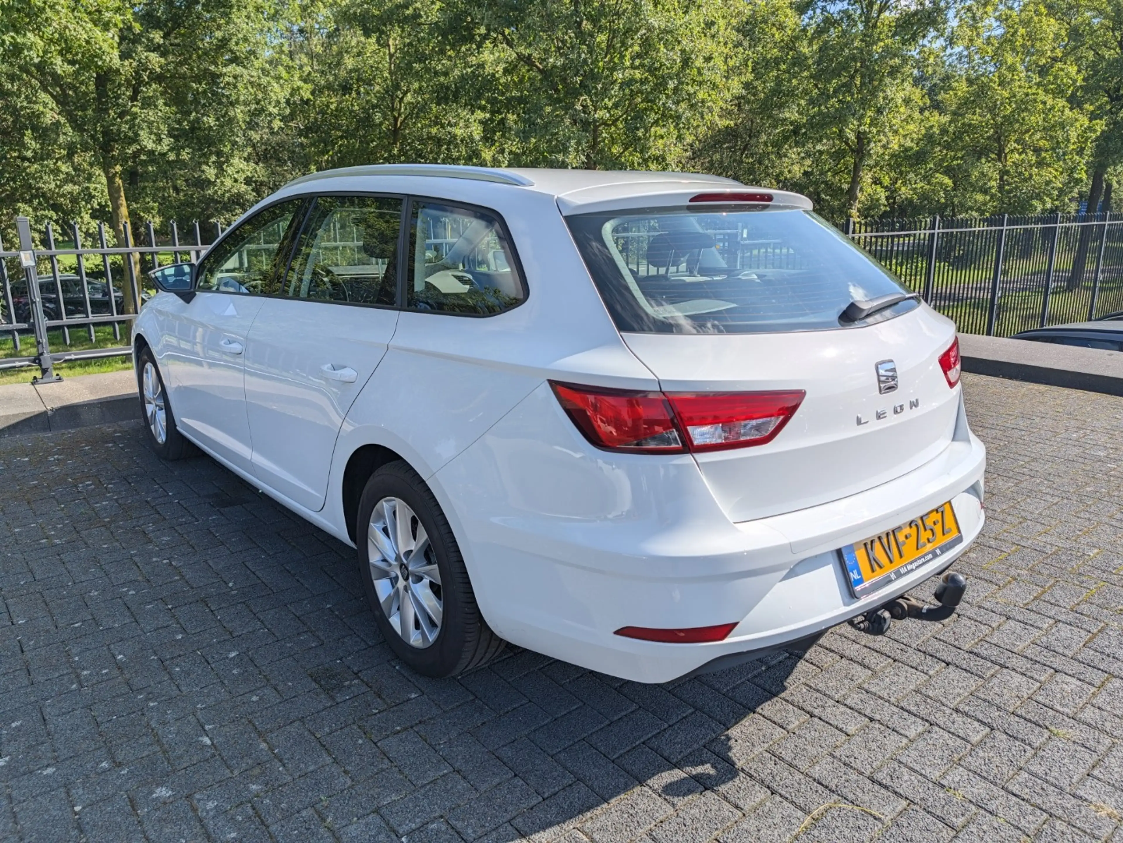 SEAT Leon 1.5 TSI 150PK | Trekhaak | Camera | ACC | Stoelver — photo 12