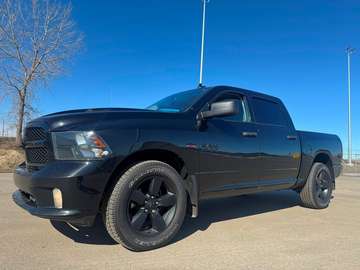Express 187K HEMI 4x4 - Crew Cab