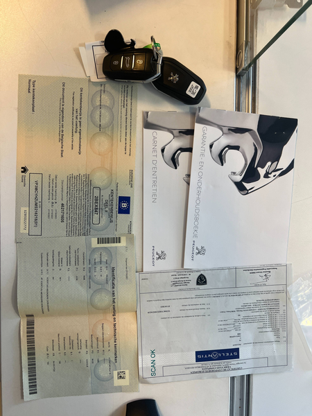 Peugeot 5008 5008 1.5 BlueHDi Allure 7ZITS CAMERA NAVY — photo 10