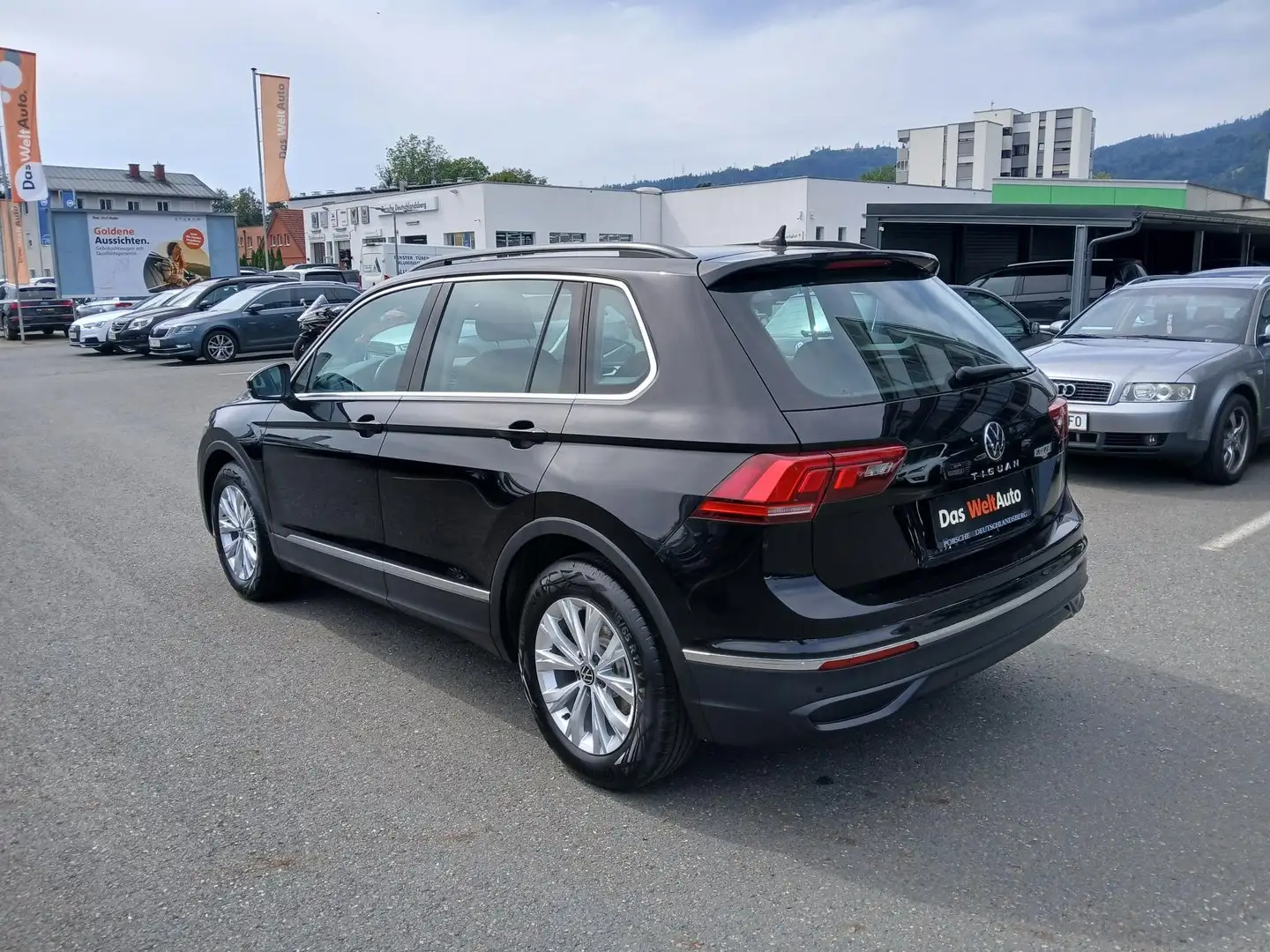 Volkswagen Tiguan TSI ACT Schwarz - 2