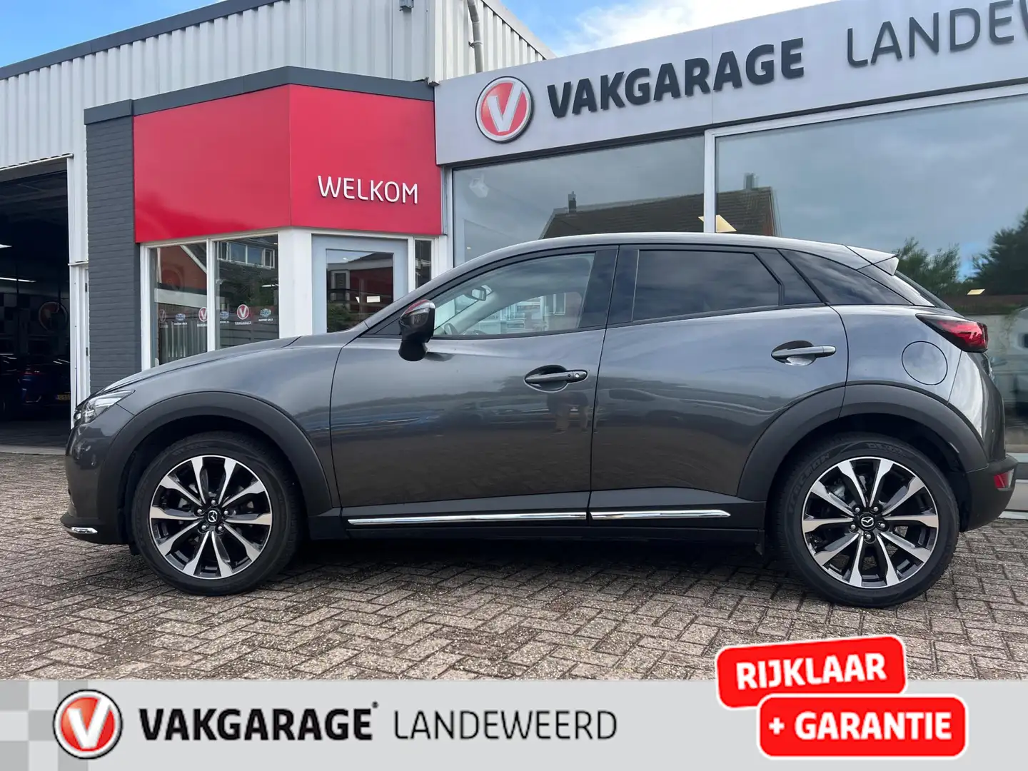 Mazda CX-3 2.0 SkyActiv-G 150 GT-M 4WD, LEDER, NAVI, 4X4 AWD, Grijs - 2