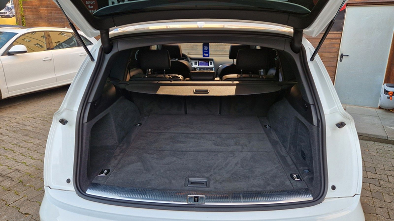 Audi Q7 3.0 TDI quattro, Panorama-Schiebedach, S-Line — photo 11