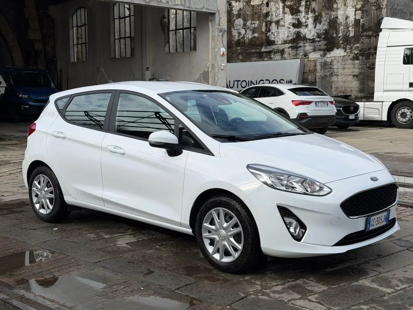 Ford Fiesta 1.5 EcoBlue 5 porte Business Blanc - 2