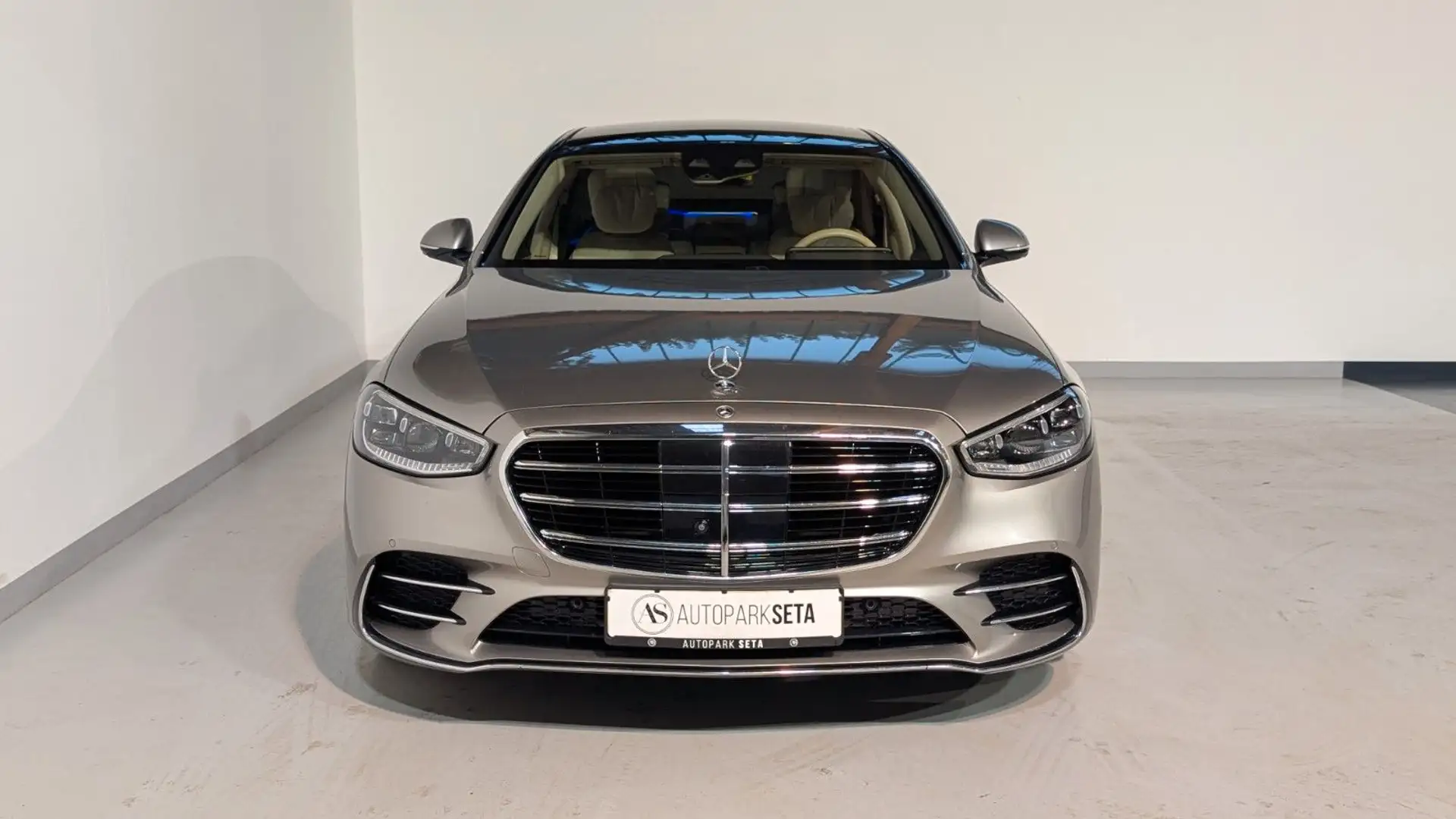 Mercedes-Benz S 580 e Lang Lim. AMG AIR*PANO*BURMESTER*HUD*SOFT Silber - 2