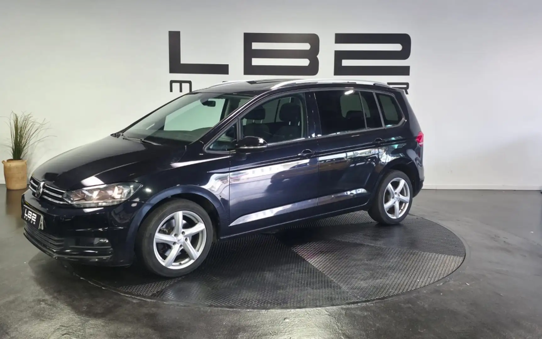 Volkswagen Touran 1.5 TSI EVO Advance 110kW RAC Negro - 1