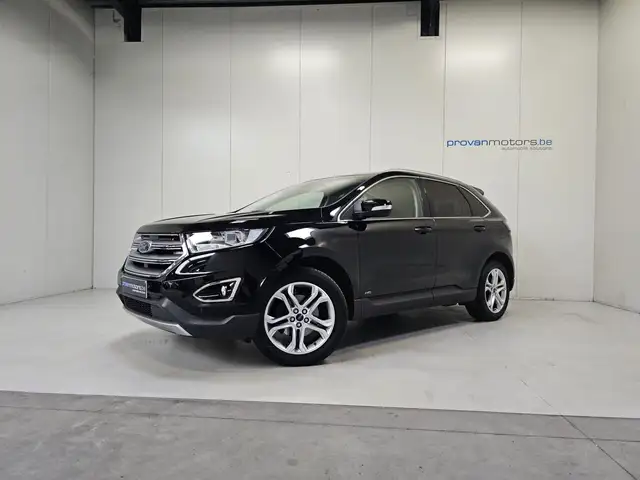 Ford Edge view 4