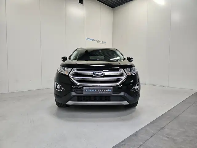 Ford Edge view 30
