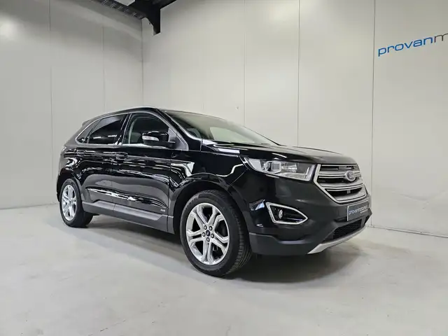 Ford Edge view 5