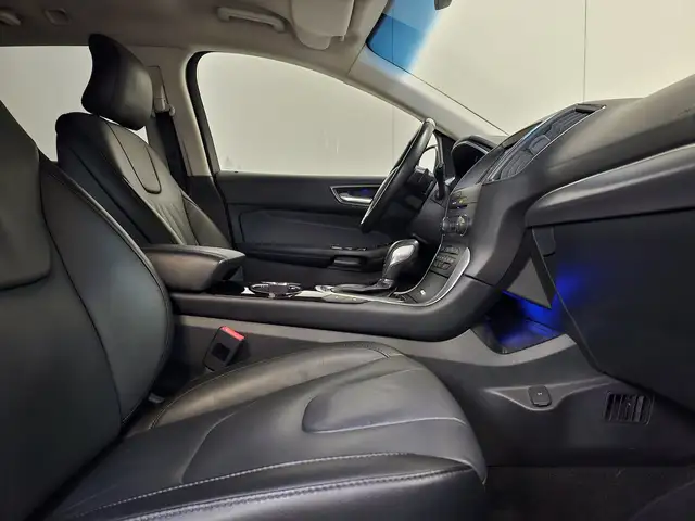 Ford Edge view 2