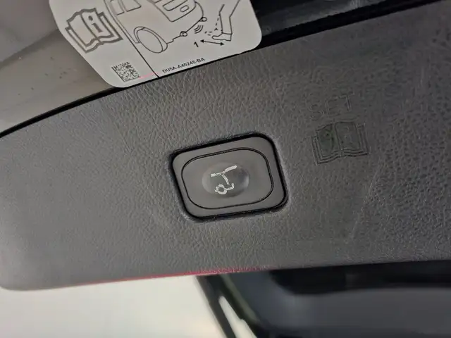 Ford Edge view 27