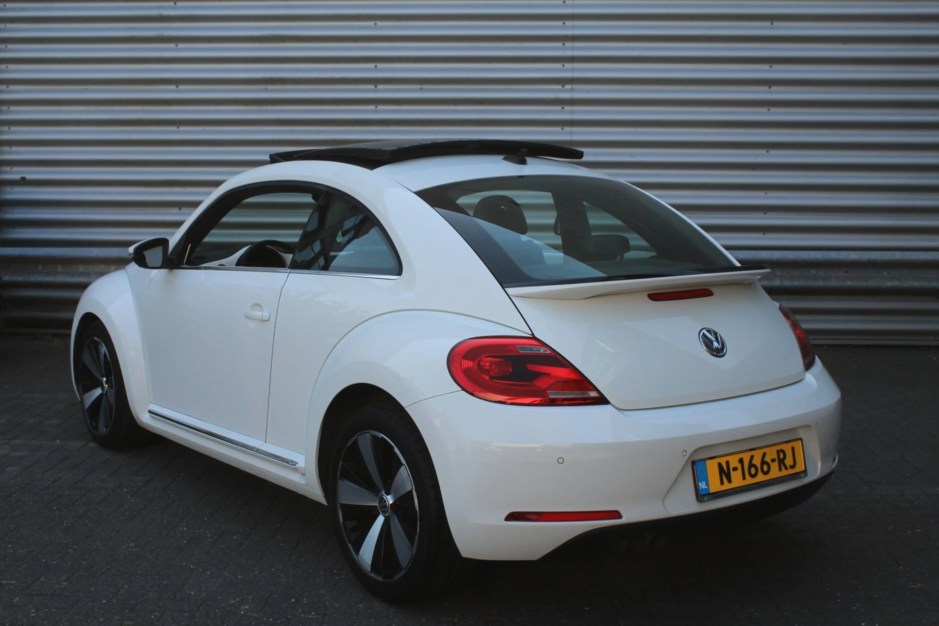 Volkswagen Beetle 1.4 TSI 161pk Sport Panoramadak Fender Leder — photo 7