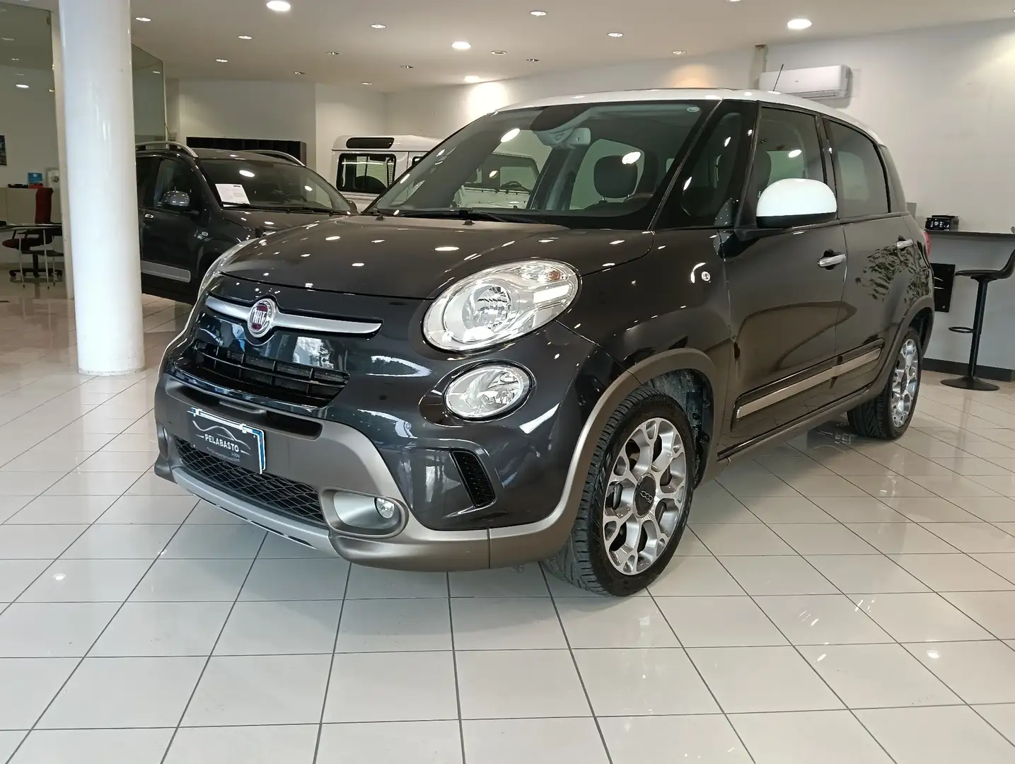 Fiat 500L 500L 1.6 mjt Trekking 120cv E6 Grigio - 1