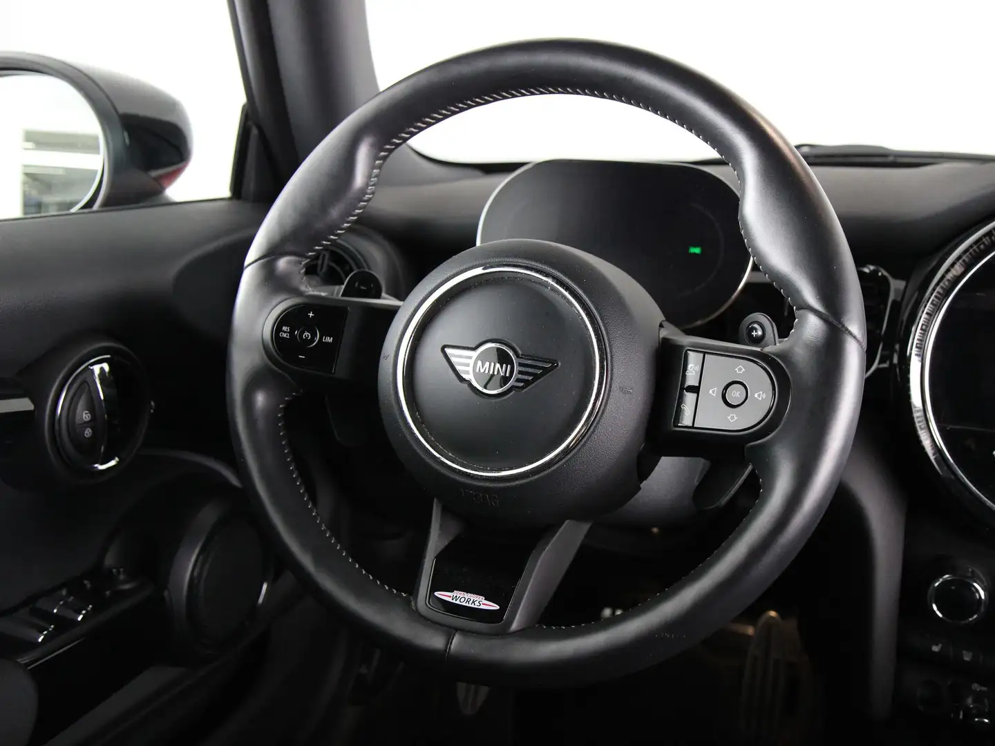 MINI John Cooper Works Cabrio S JCW-Trim Aut. Rood - 2