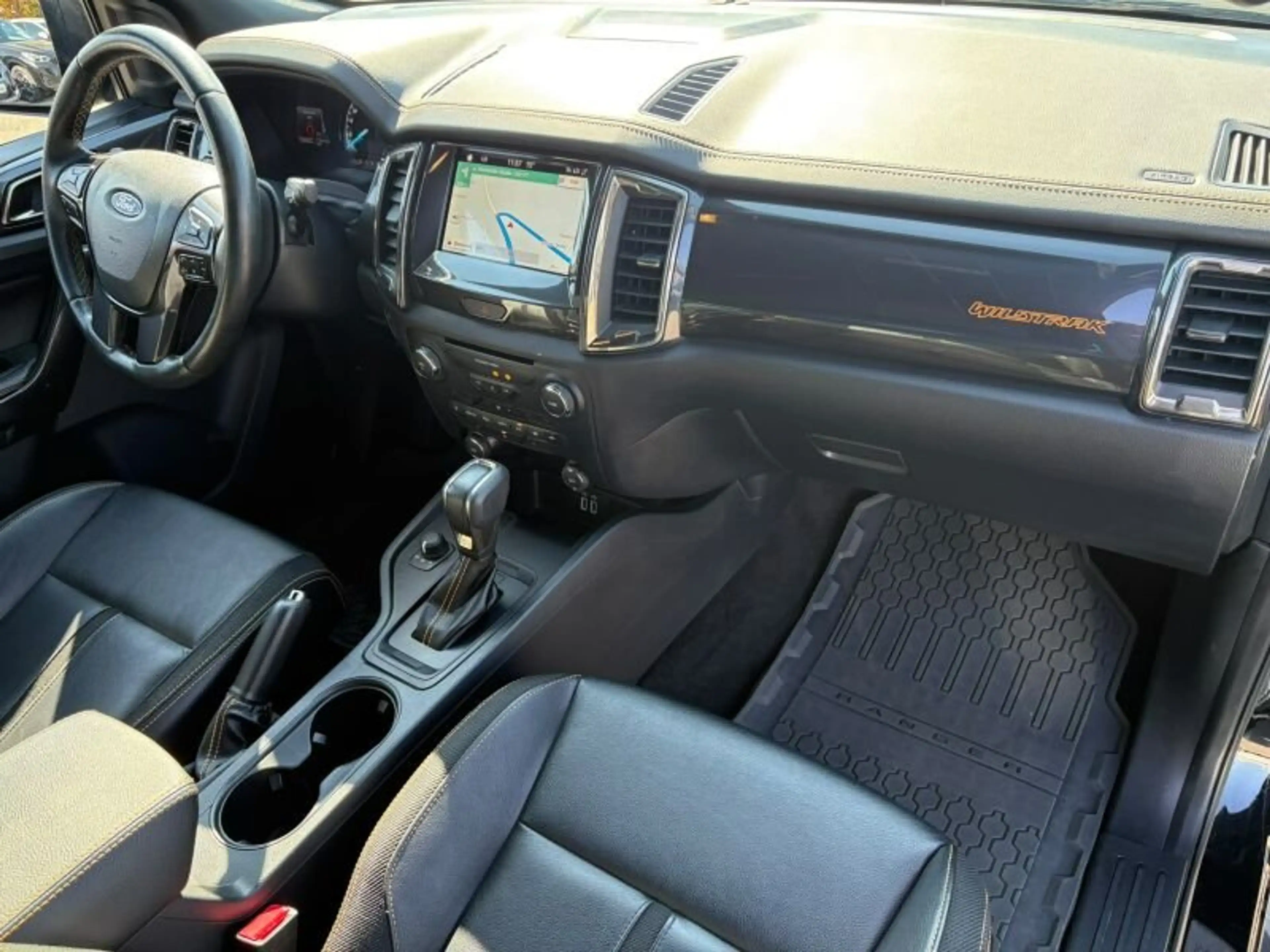 Ford Ranger 3.2 4x4 Wildtrak AHK RFK NAVI ACC — photo 13