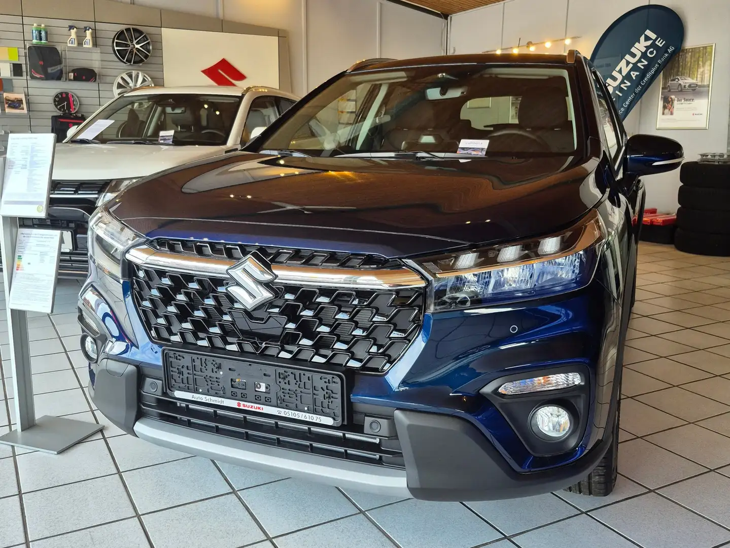 Suzuki S-Cross 1.4 Boosterjet Hybrid Comfort Albastru - 2