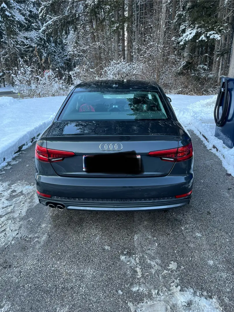 Audi A4 2,0 TDI Sport - 2