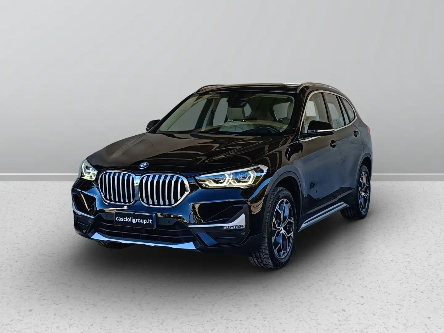BMW X1 sdrive18d xLine Plus auto Zwart - 1