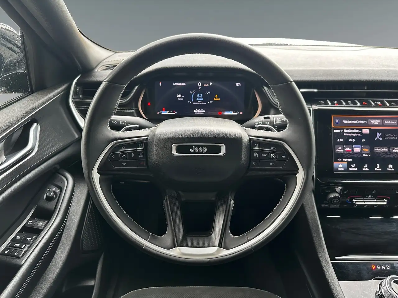 Jeep Grand Cherokee снимка Jeep Grand Cherokee