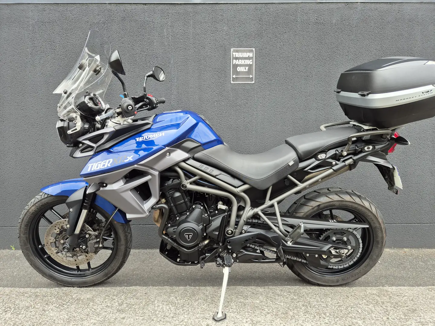 Triumph Tiger 800 - 2