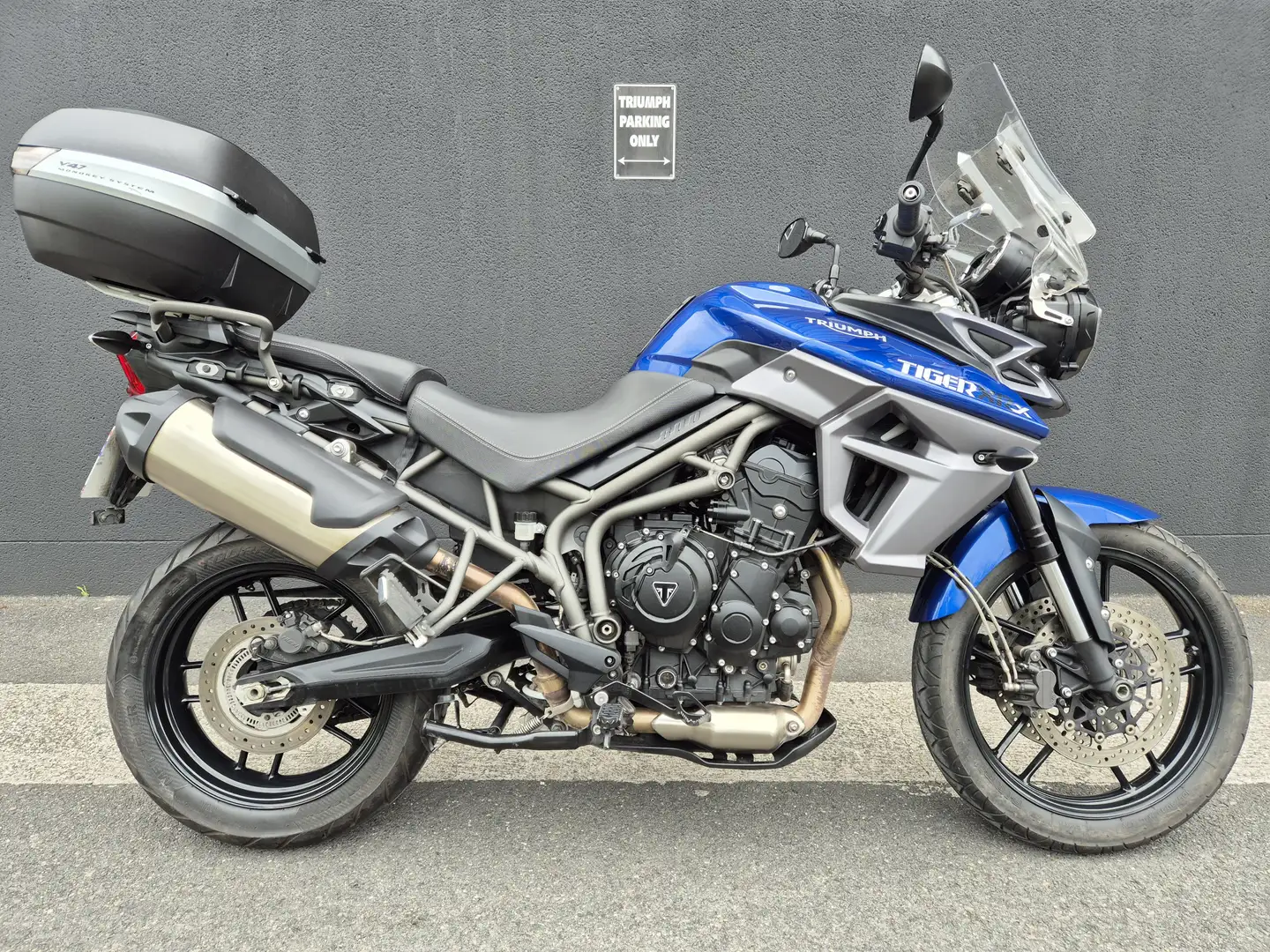 Triumph Tiger 800 - 1