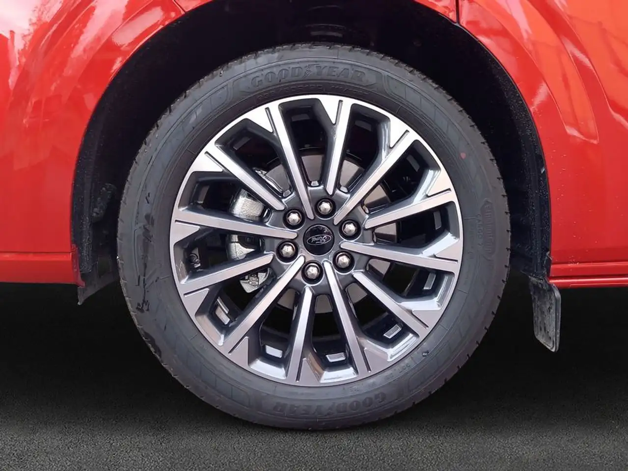 Ford Tourneo Custom 320 L2H1 4x4 Titanium X 2.0 TDCi 12 7