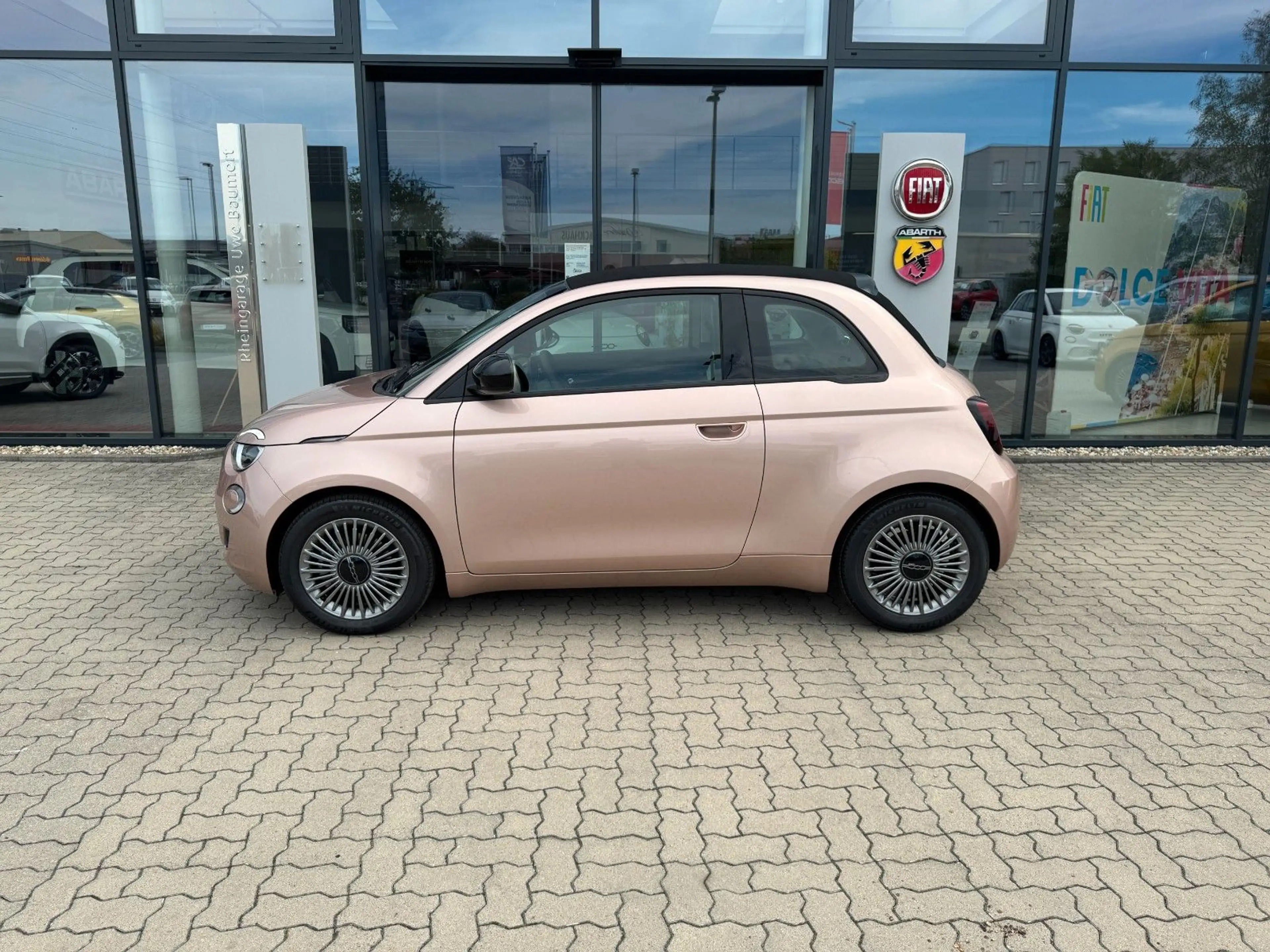Fiat 500C Cabrio Icon 1.0 Hybrid Komfot+Sitzheizung — photo 2