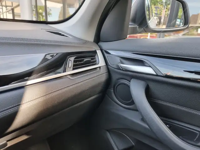 BMW X1 view 25