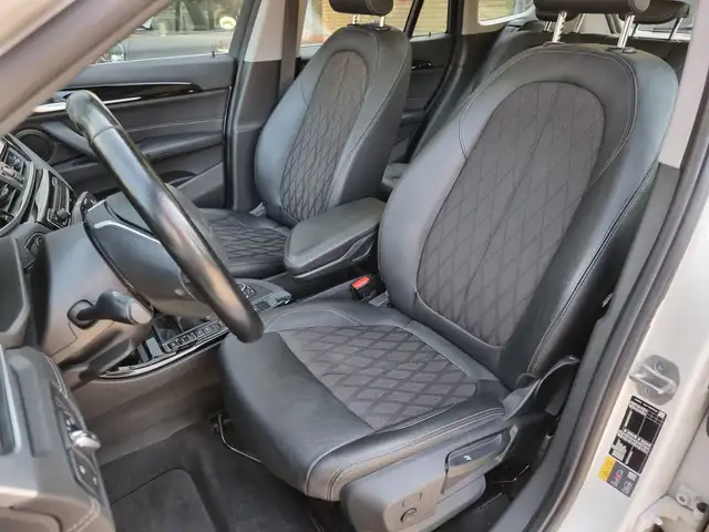 BMW X1 view 16
