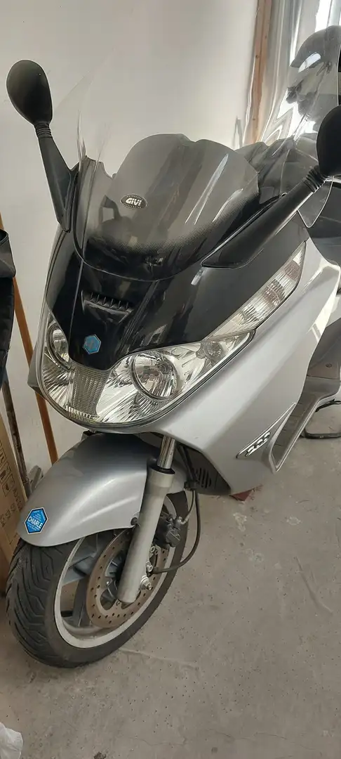 Piaggio X 8 200 Grey - 1