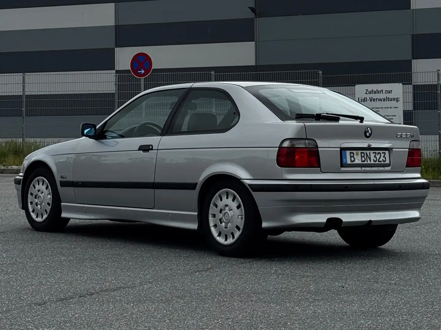 BMW 323 323ti compact Sport Edition Silber - 2