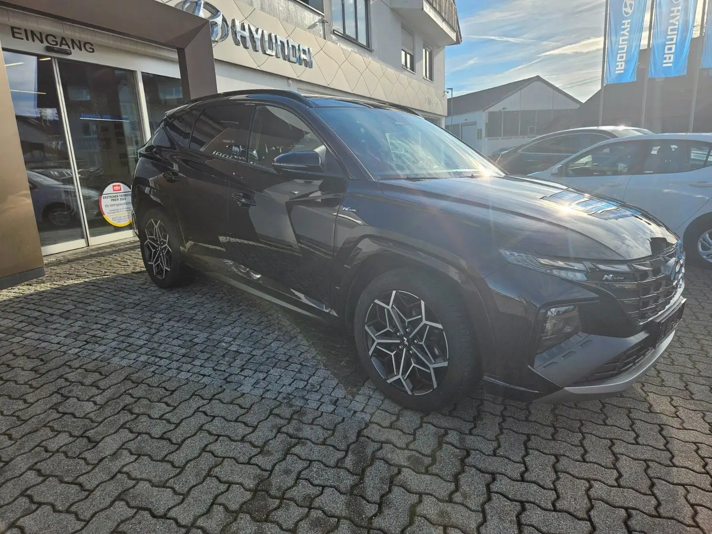 Hyundai TUCSON 1.6 T-GDi N Line 4WD DCT Pano+Sitz+Assist Schwarz - 2
