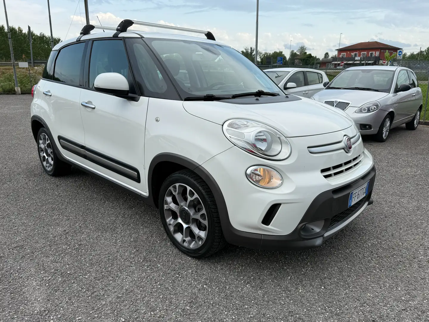 Fiat 500L 500L 1.3 mjt Trekking 95cv Solo Km 101.290 Blanc - 2