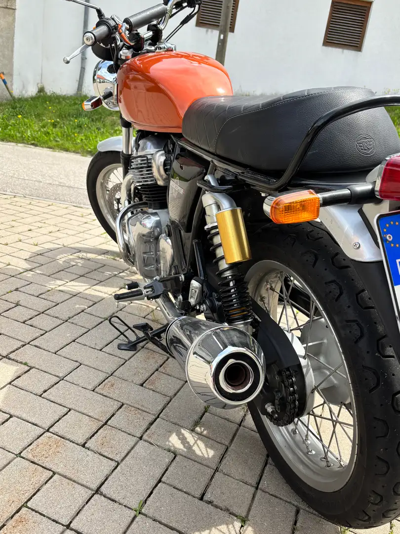 Royal Enfield Interceptor Orange - 2