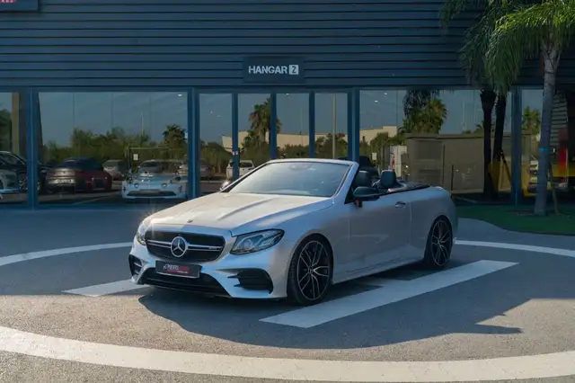 Mercedes-Benz E-Class view 3