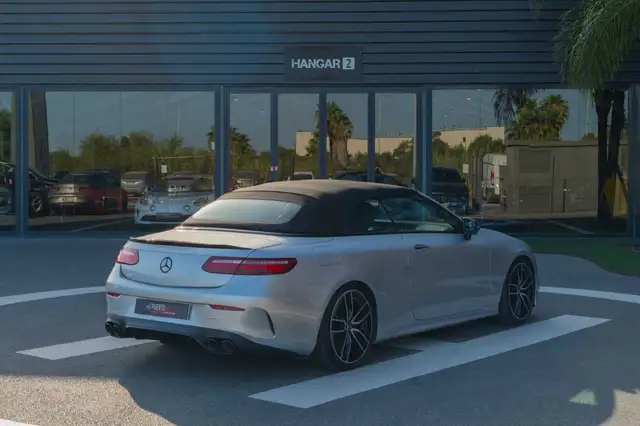 Mercedes-Benz E-Class view 6