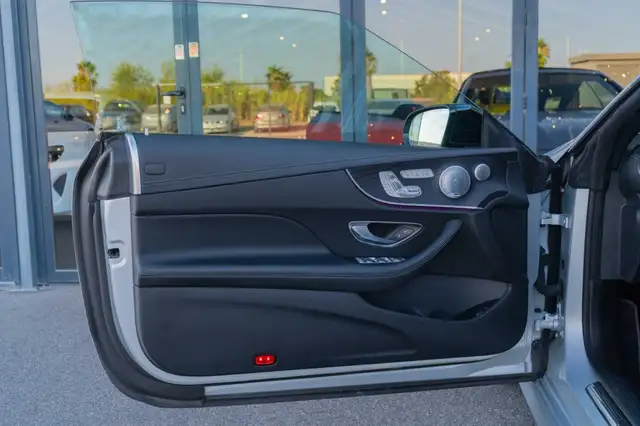 Mercedes-Benz E-Class view 7
