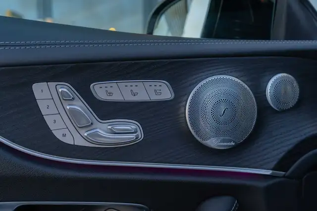 Mercedes-Benz E-Class view 8